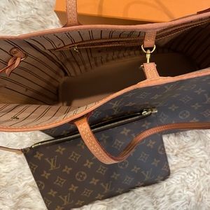LV purse and zip pouch